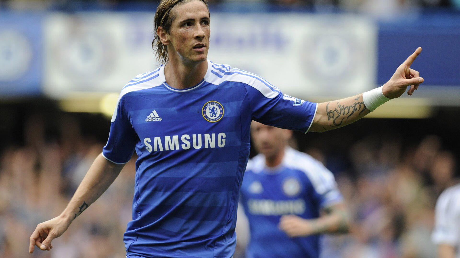 欧博ABG官网会员登录入口-日本联赛球员进球后翻越围栏庆祝